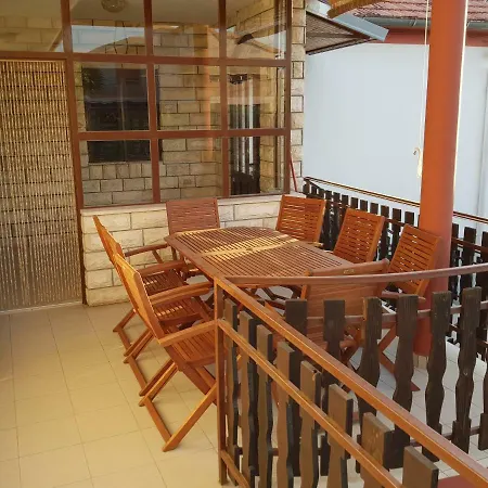 Duje * بيبينيا