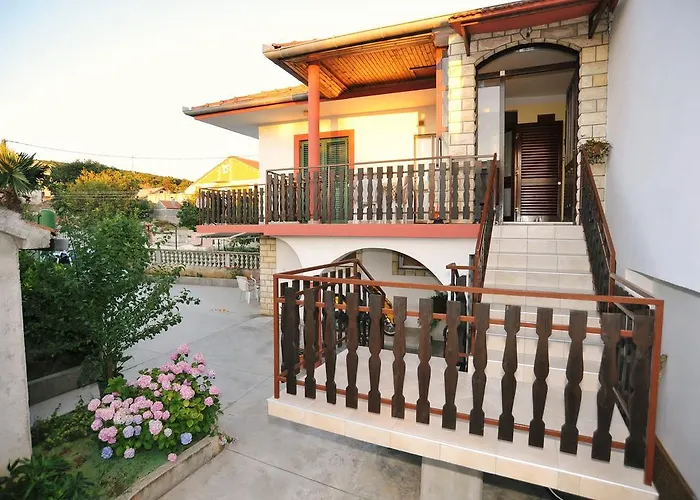 Duje * بيبينيا